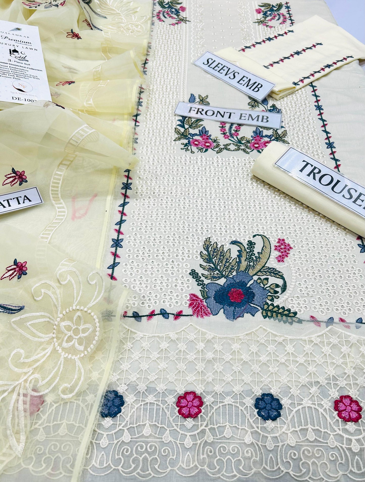 QALAMKAR 3 PC EMROIDERY LAWN HIT CODE|1002