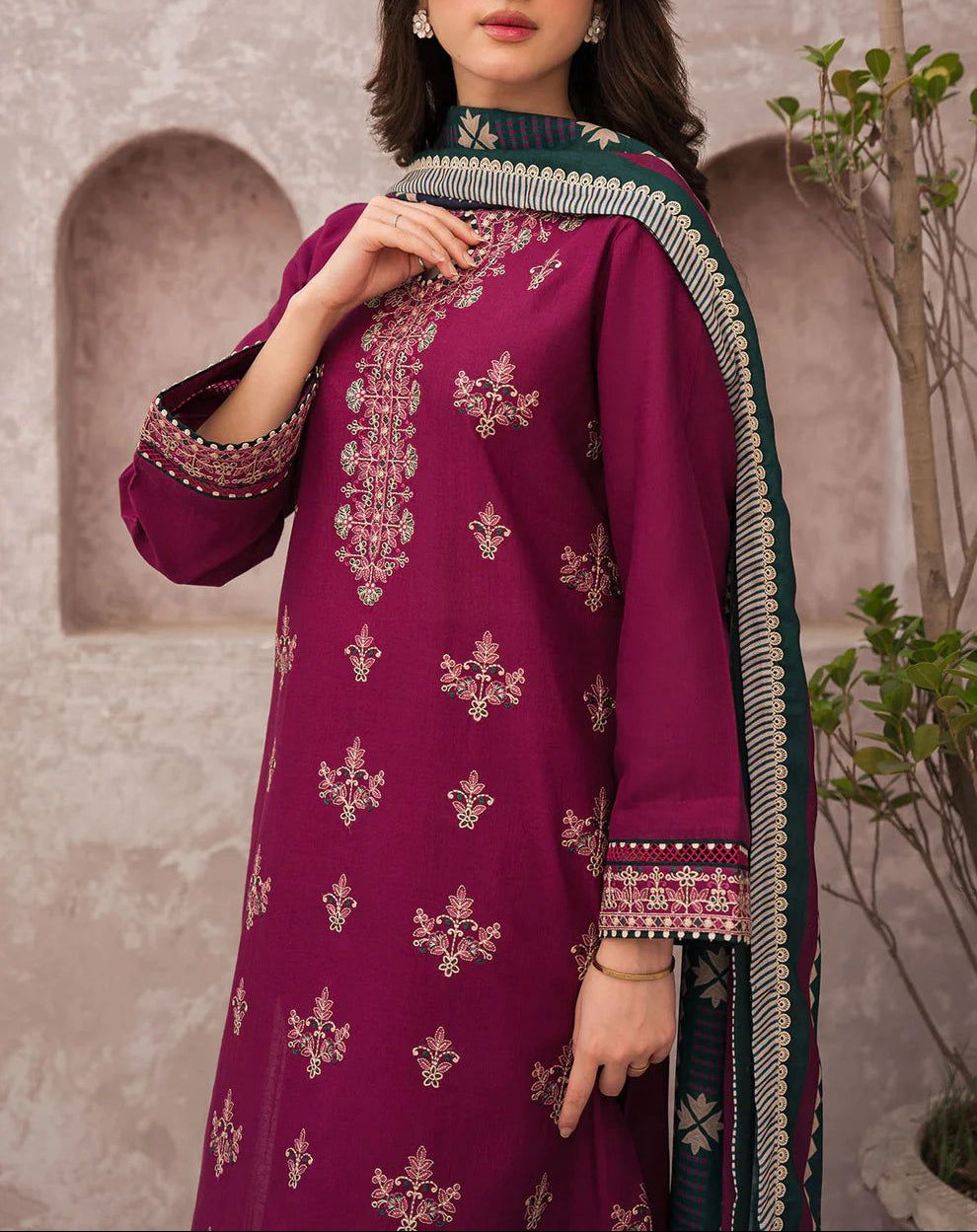 JAZMIN 3 PC EMROIDERY LAWN HIT CODE|