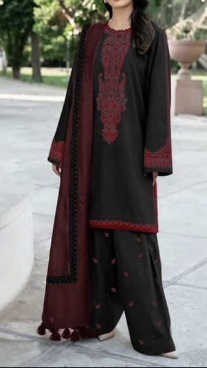 BARUQE 3 PC EMROIDERY LAWN HIT CODE|black