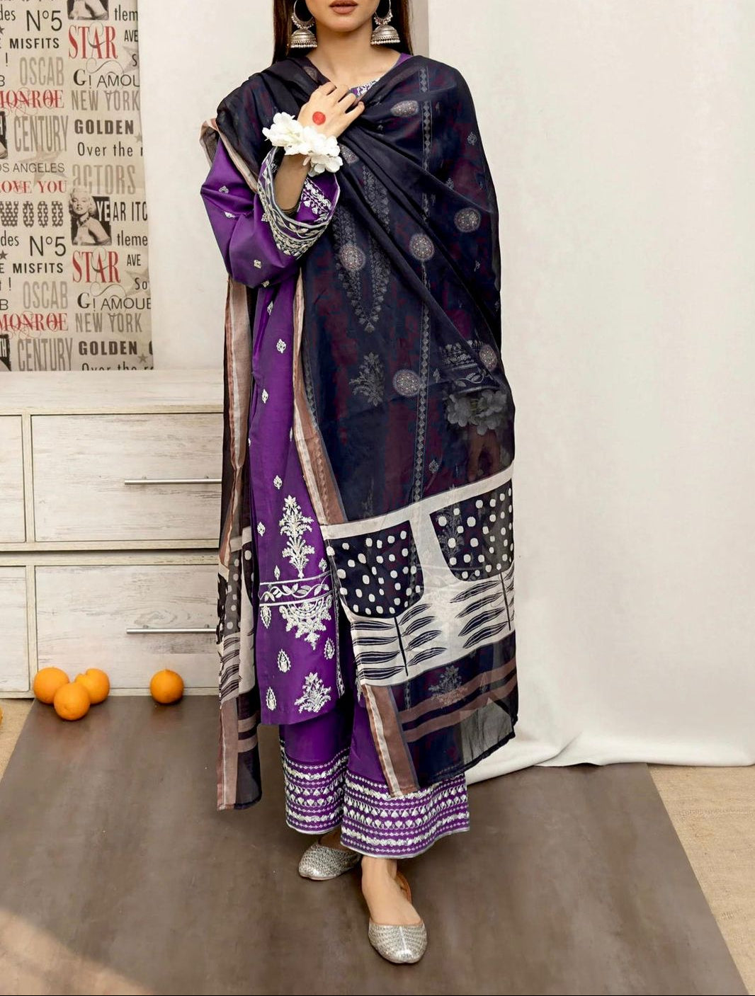 URGE 3 PC EMROIDERY LAWN HIT CODE|